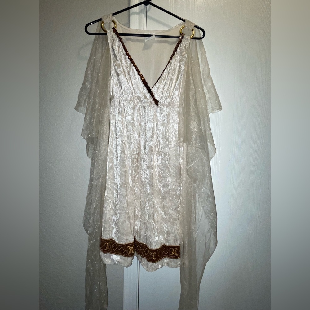 Women’s Cleopatra/goddess costume